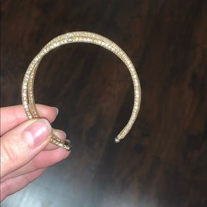 EXPRESS Criss cross bracelet gold